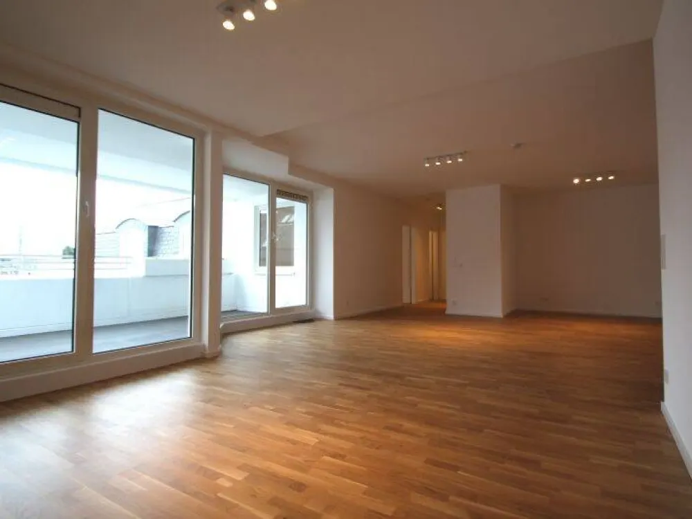 Modernisierte 2,5-Zimmer-Wohnung in zentraler Lage