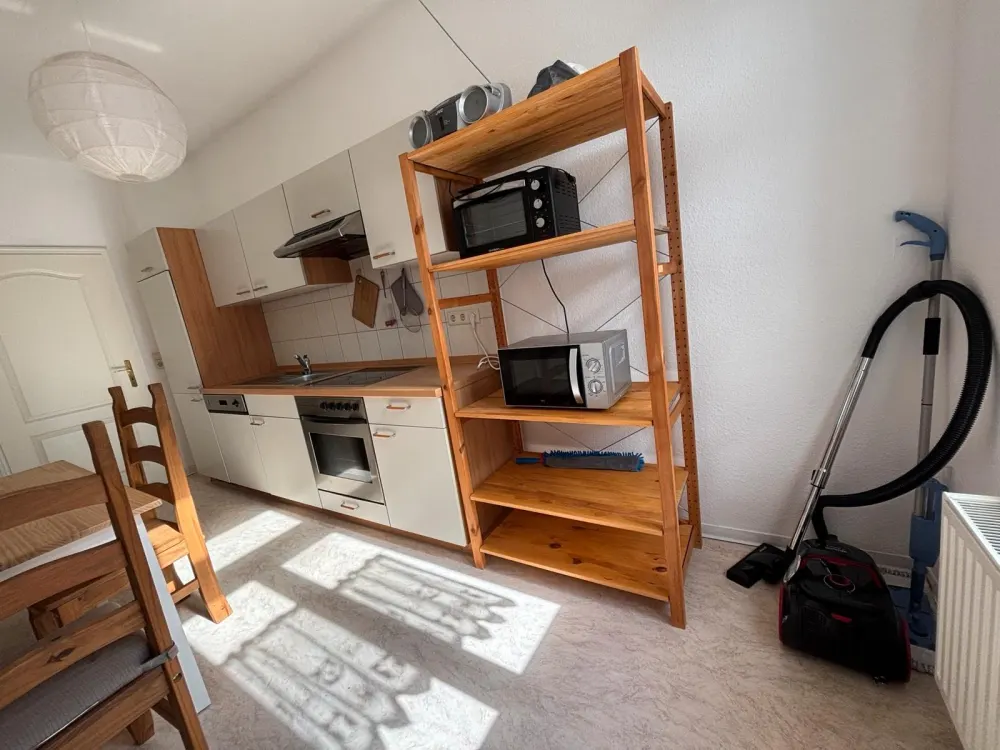Attraktive renovierte möblierte 2 Schlafzimmern Wohnung