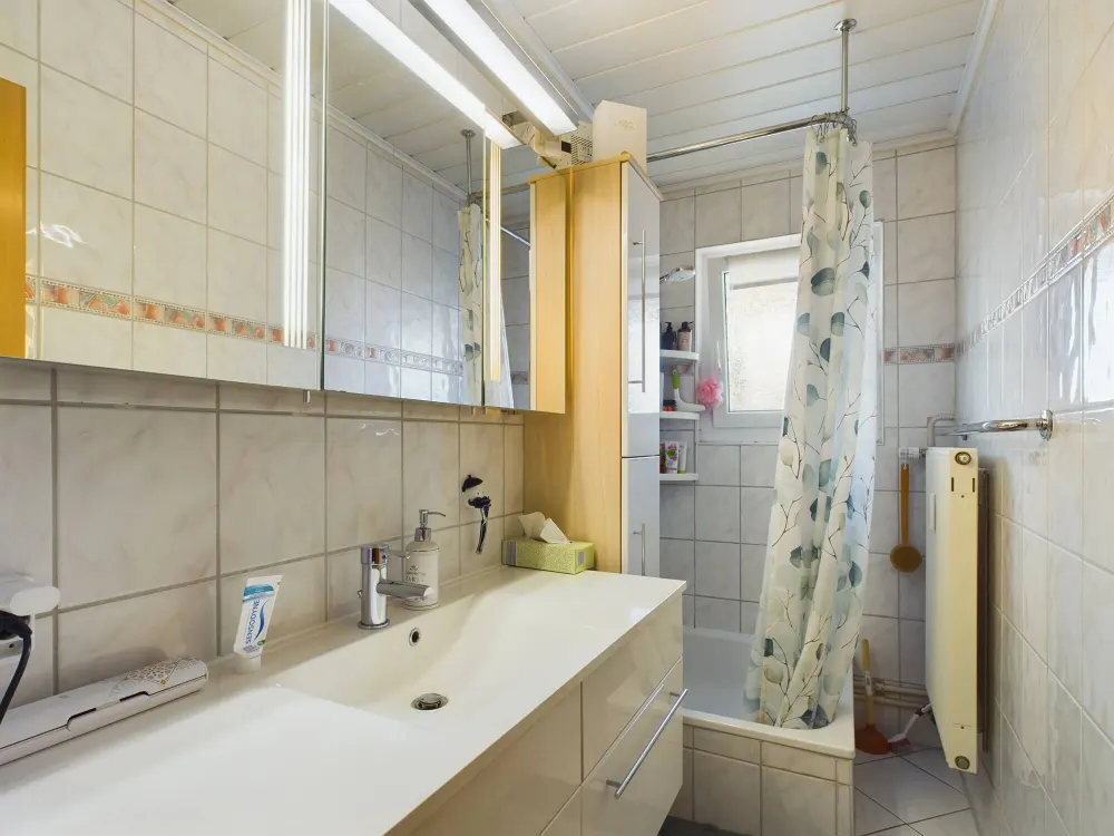 3-Zimmer-Wohnung mit Fernblick und Loggia, Stuttgart-West