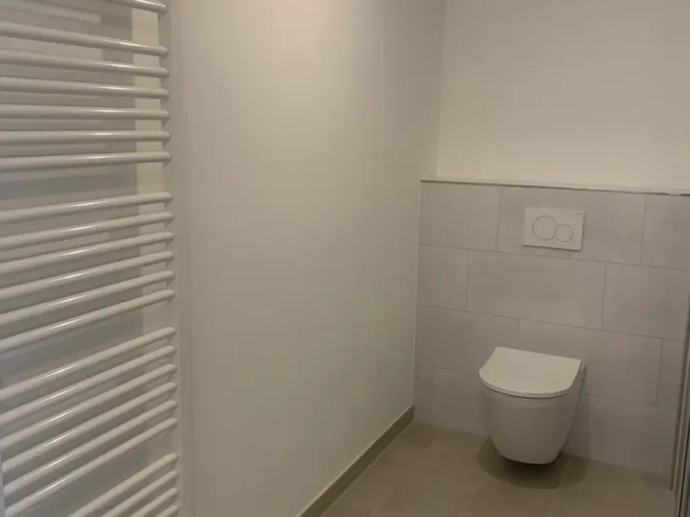 Exklusive 2-Zimmer-Wohnung mit Balkon und EBK in Stellingen, Hamburg