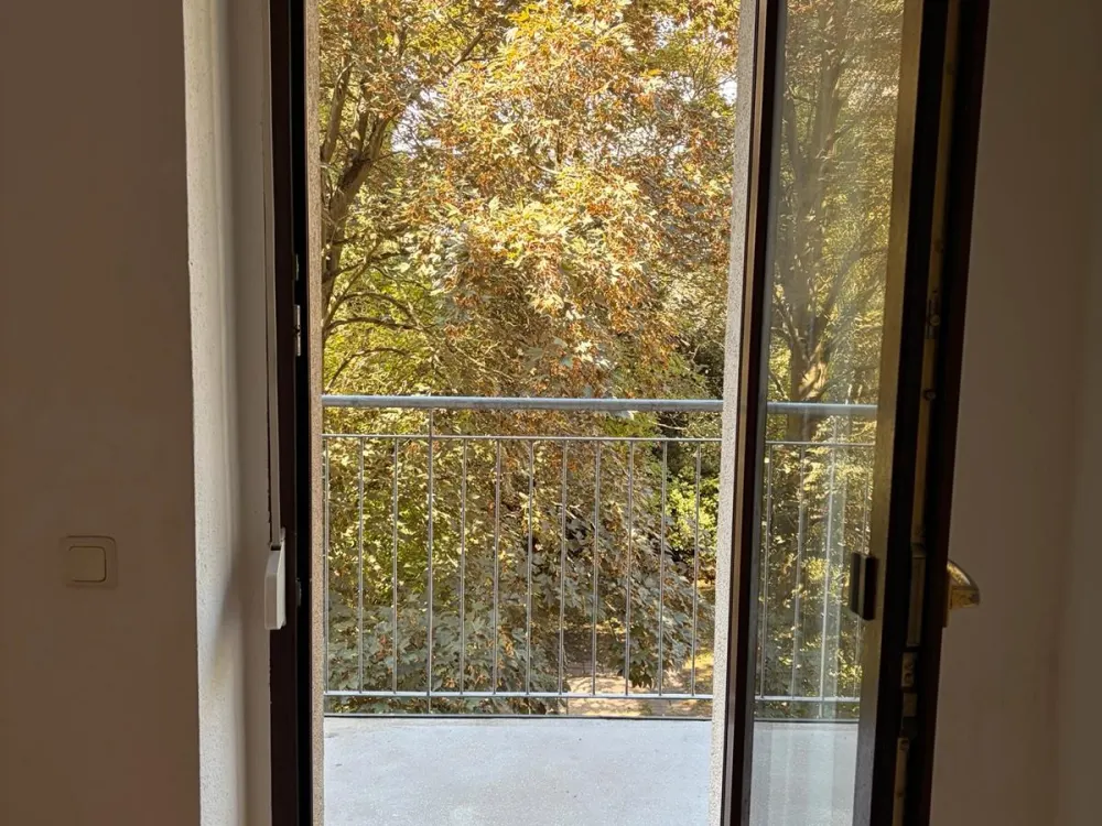 2- Zimmer Altbau mit Balkon, EBK, Keller, Abstellraum in Leipzig