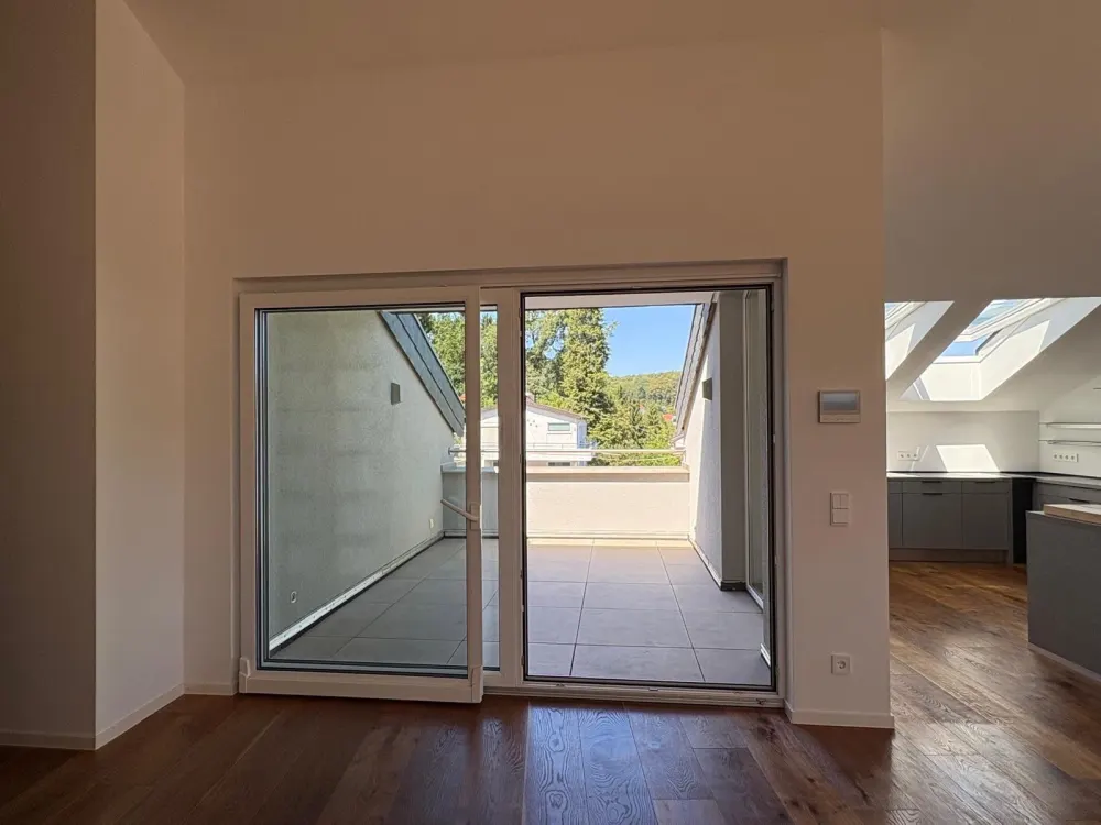 Exclusive Penthouse, Fully Furnished, Loggia & Panoramic View