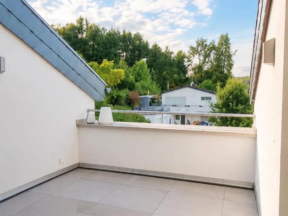 Exclusive Penthouse, Fully Furnished, Loggia & Panoramic View