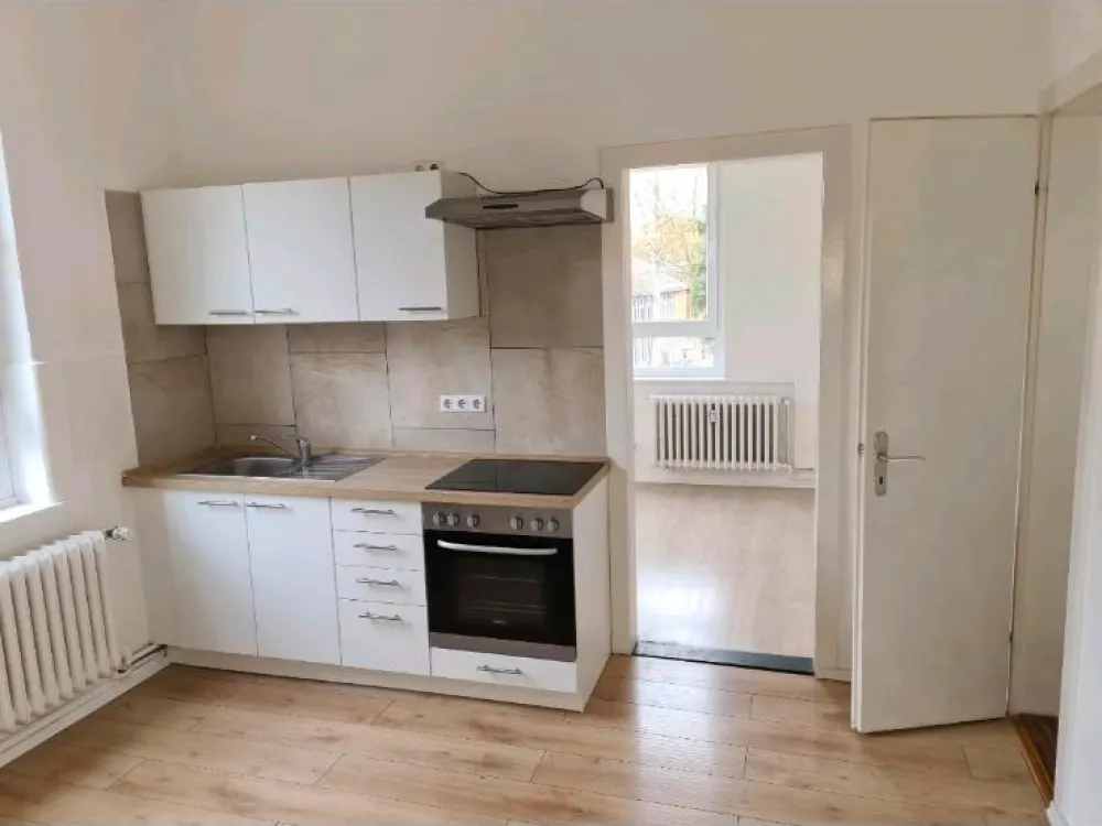 kattenturm 3 Zimmer plus EBK und Balkon