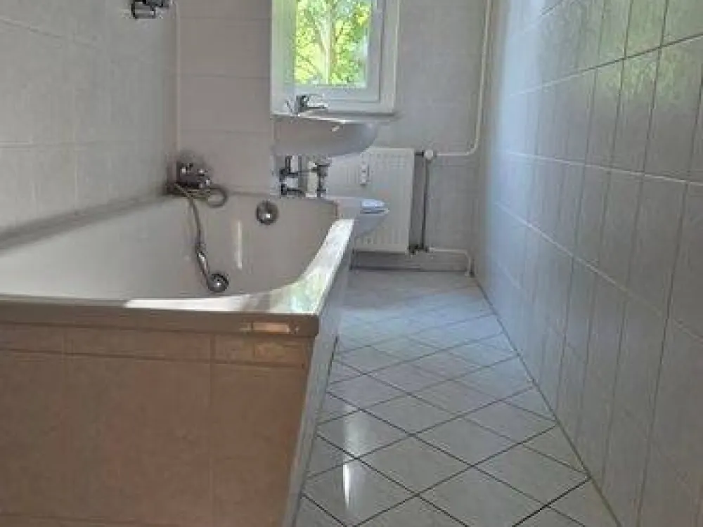 3 Raumwohnung im 2. Obergeschoss mit EBK