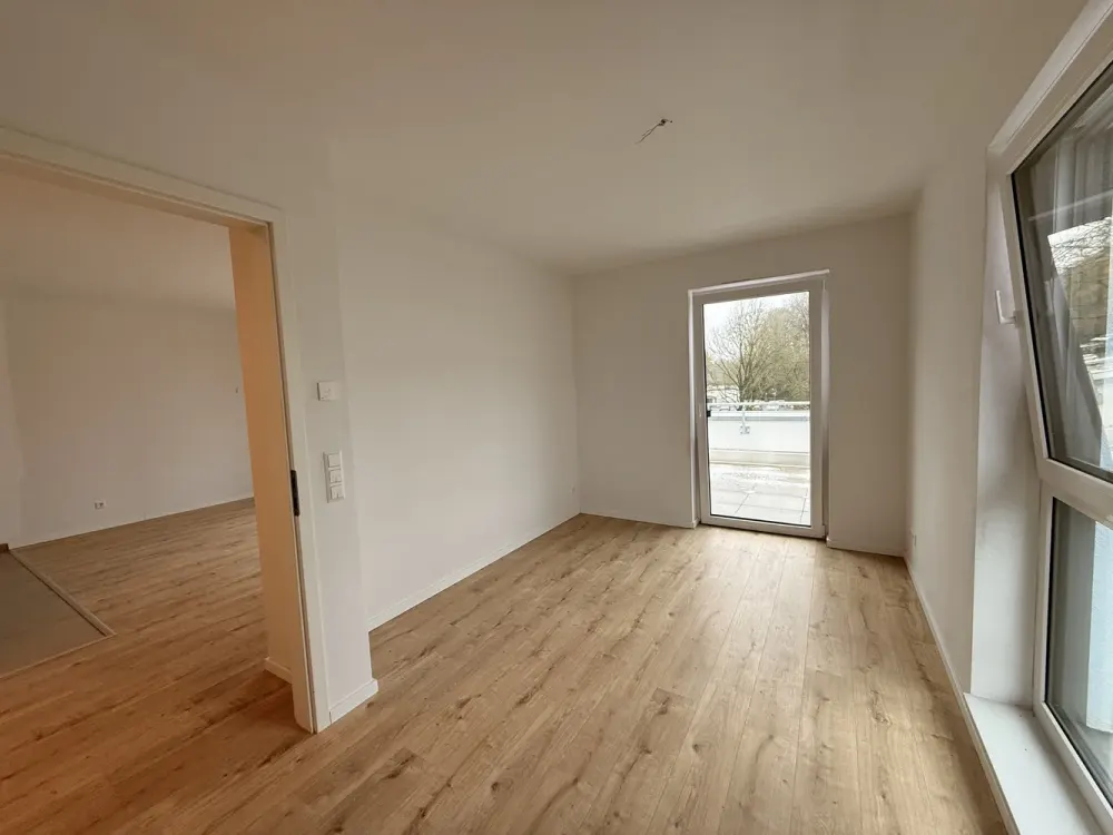 Modern New-Build Apartment Near City Center