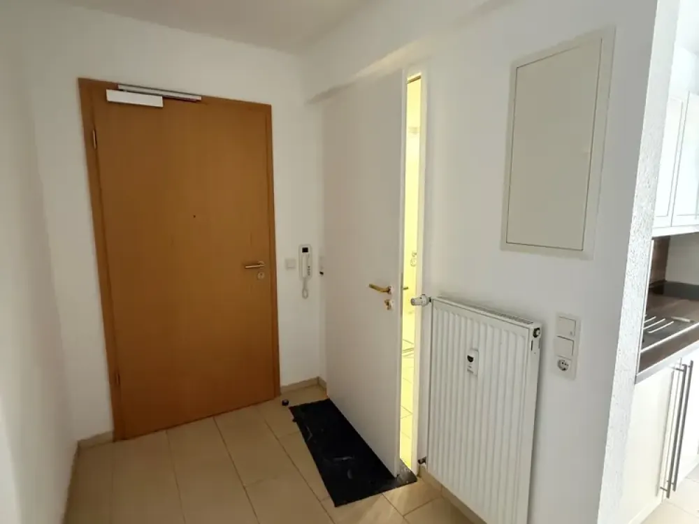 Gallusviertel: Renovierte 2 ZKDB mit 2 Balkonen und EBK (2.4)