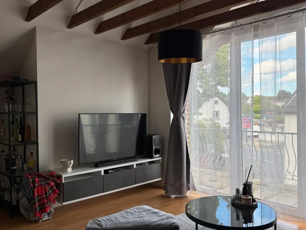 Moderne, liebevoll gepflegte 2-Zimmer-Wohnung mit Balkon