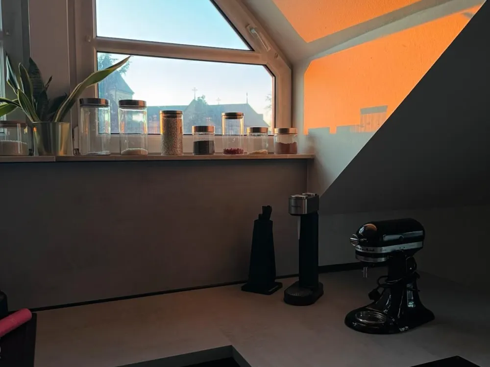 Moderne, liebevoll gepflegte 2-Zimmer-Wohnung mit Balkon
