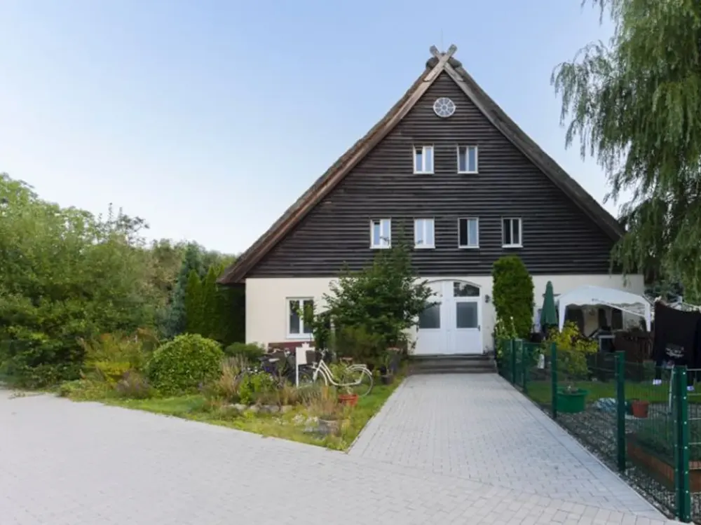 Große 3-Zimmerwohnung mit Garten in Moorburg
