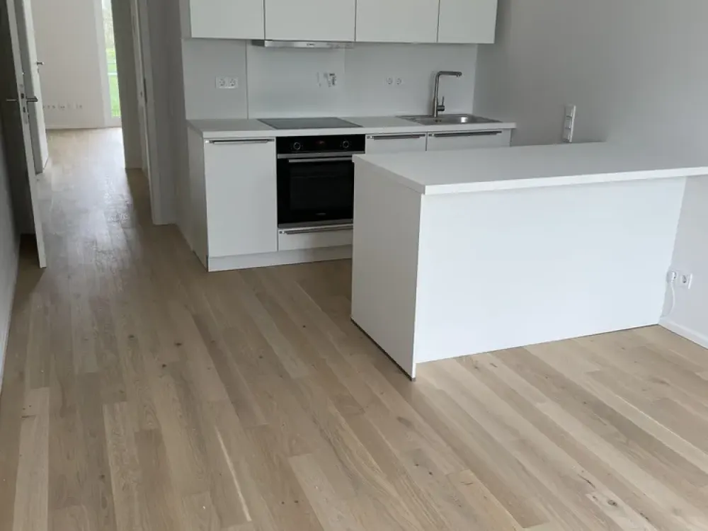 Bright Modern 2-Room Apartment with Terrace & Fitted Kitchen