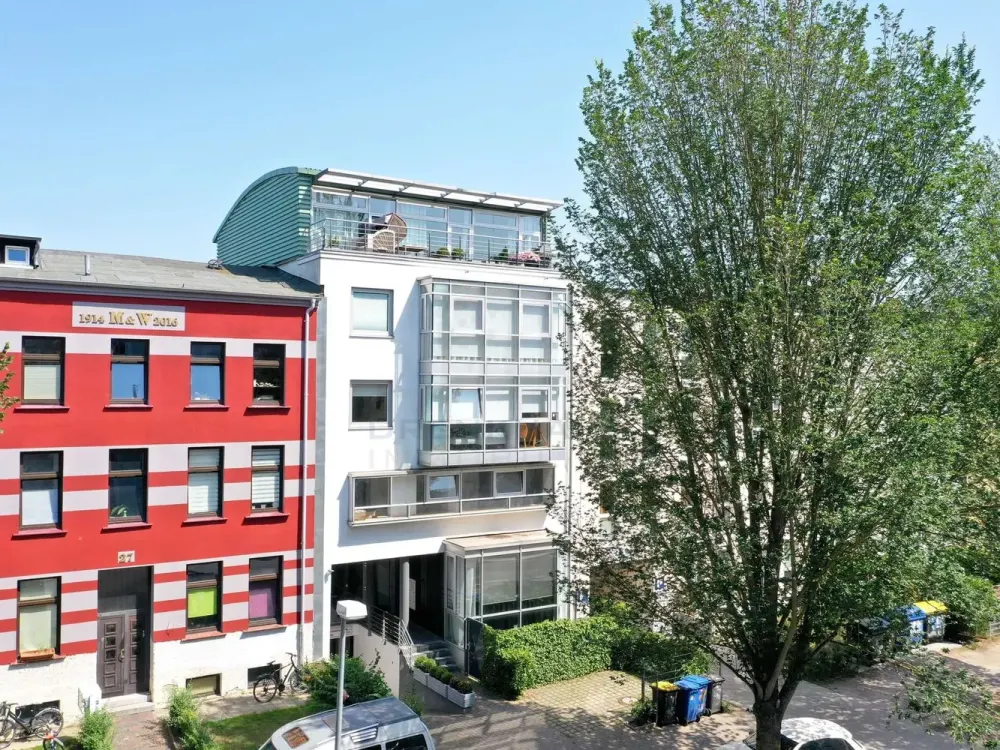 Möbliertes Appartement in Rostocker KTV (Ulmencampus) - Terrasse, Abstellkammer, Stellplatz