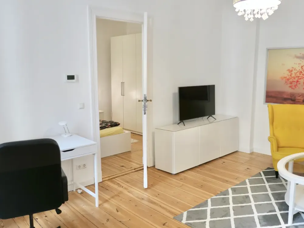 Ruhig gelegen und mitten in Charlottenburg. Vollmöblierte 2-Zi. Wohnung