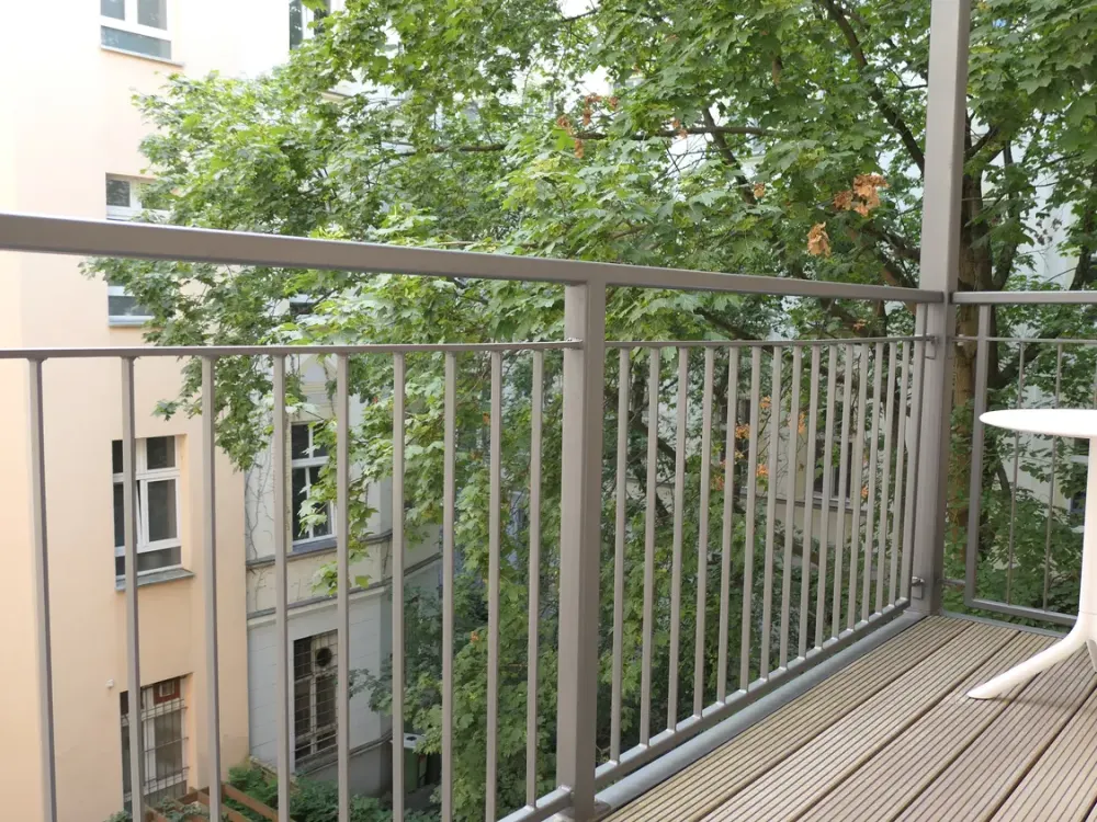 Ruhig gelegen und mitten in Charlottenburg. Vollmöblierte 2-Zi. Wohnung