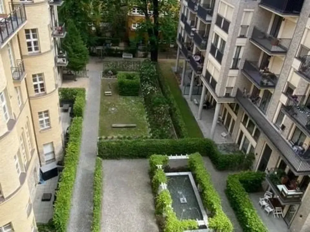 Moderne, möblierte 2,5-Zimmer-Wohnung in Charlottenburg