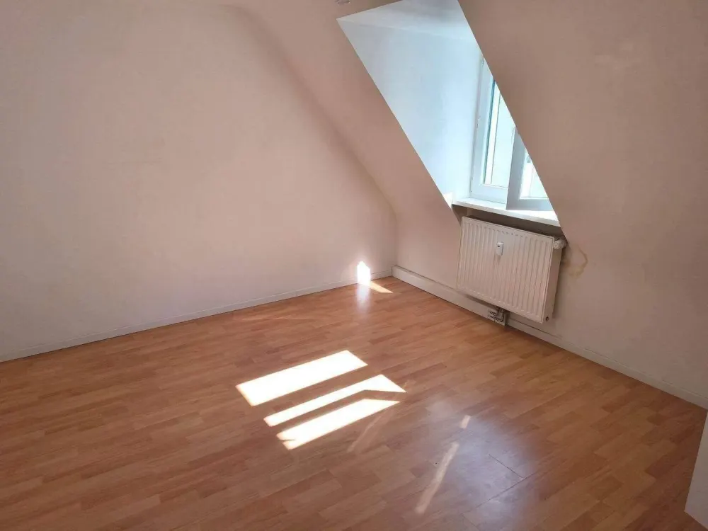 Cozy and Quiet Apartment Near Hohe Marter Subway