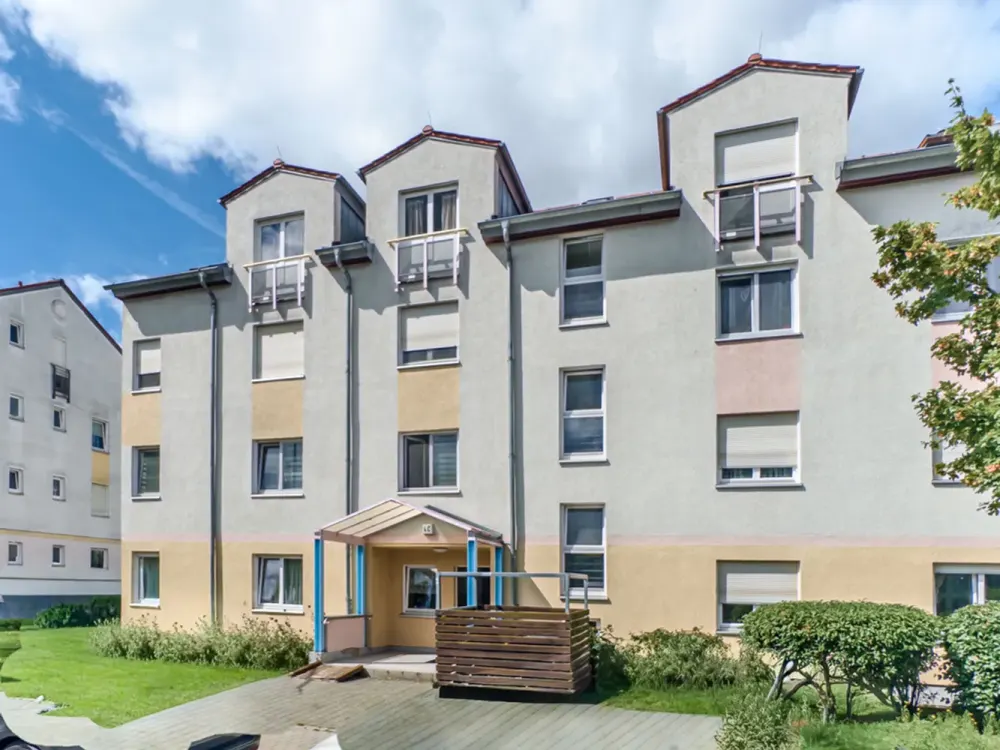 2 Zimmer Dachgeschosswohnung in ruhiger Teltow-Lage