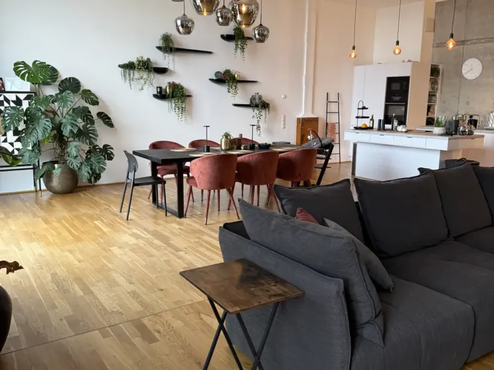 3,5 Zimmerwohnung mit 2 Balkonen *** Leben und Wohnen hinter historischen Fassaden