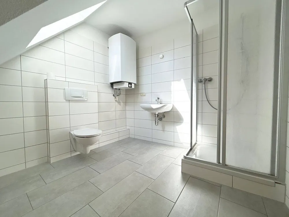 شقة مريحة بغرفتين في موقع قريب من المدينة