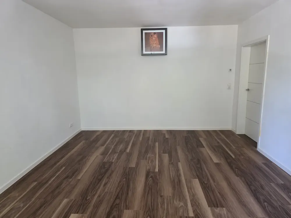Hochwertig sanierte 4-Zimmer-Wohnung mit Balkon und Klimaanlage im 1. OG in Erfurt-Löberstadt