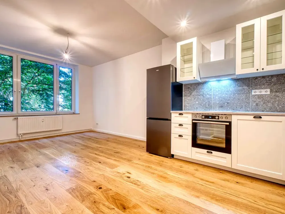 Gepflegtes 1-Zimmer-Apartment mit Echtholzparkett, Einbauküche & Blick ins Grüne, nahe Ostertor