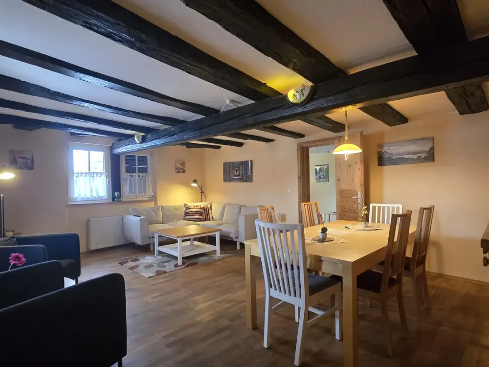 Shared Apartment Room | Available Immediately | Fully Furnished Student House | All-Inclusive Rent | Historic Charm