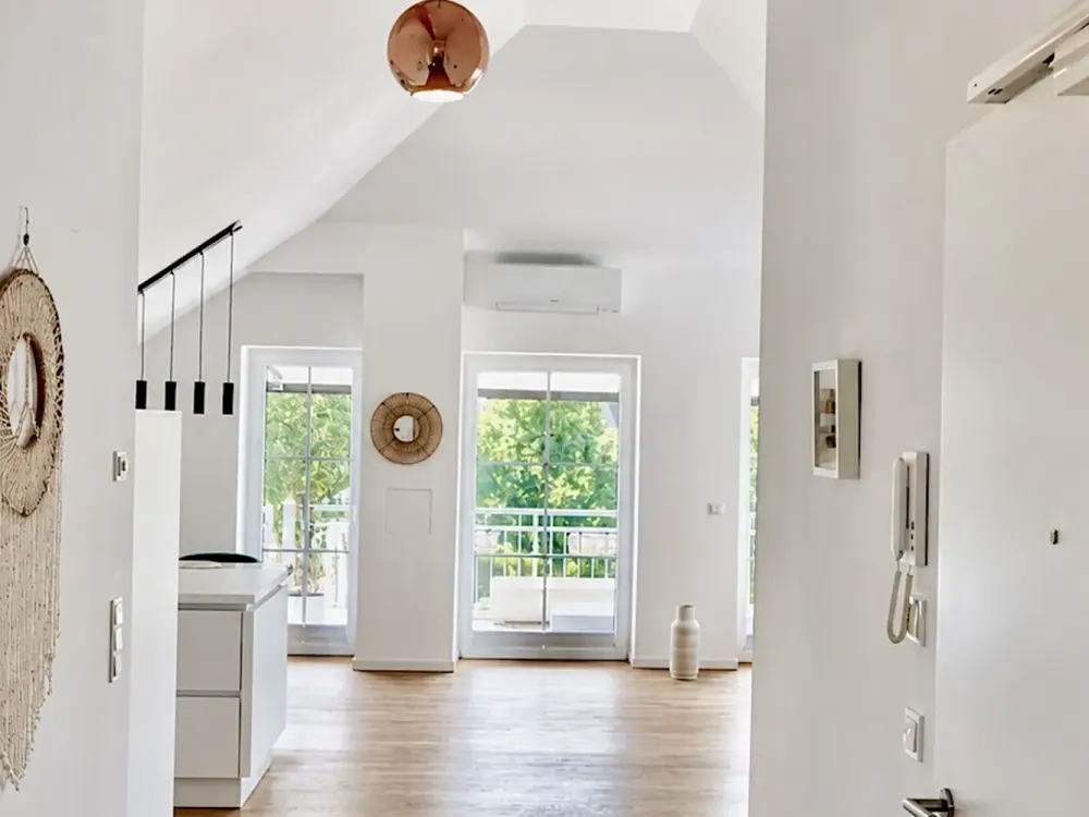 Exklusives Wohnen mit Loft-Charakter im Dachgeschoss - lichtdurchflutet