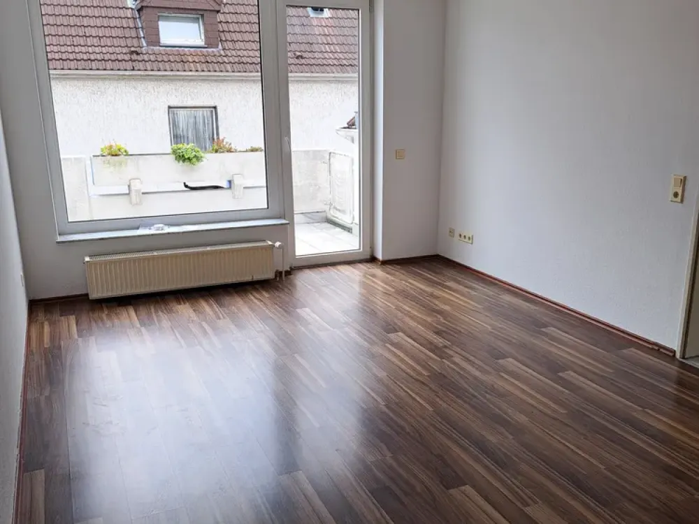 schöne 2 Zimmer Wohnung mit Blick ins Grüne
