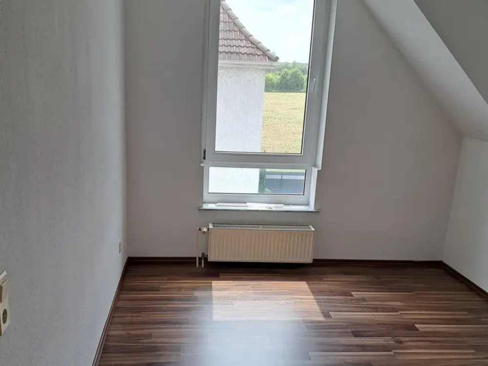 schöne 2 Zimmer Wohnung mit Blick ins Grüne