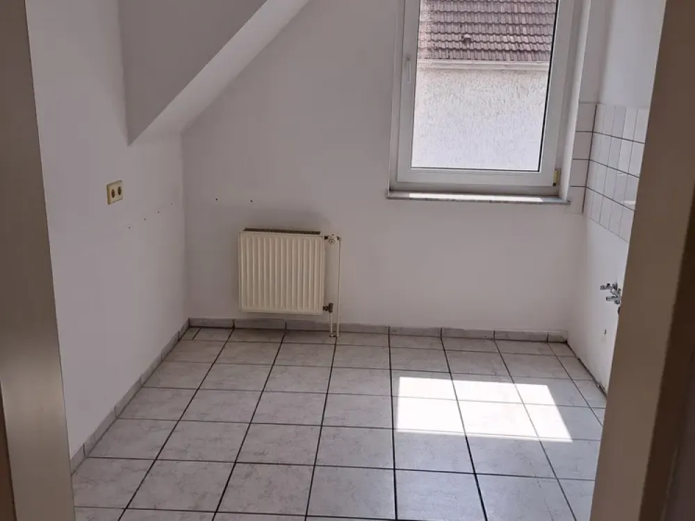 schöne 2 Zimmer Wohnung mit Blick ins Grüne