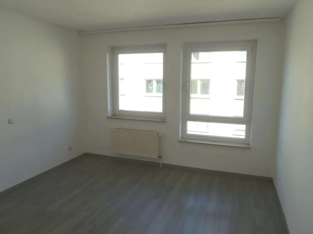 WBS erforderlich--moderne Wohnung -- ideale Verkehrsanbindungen-- ruhiger Balkon--