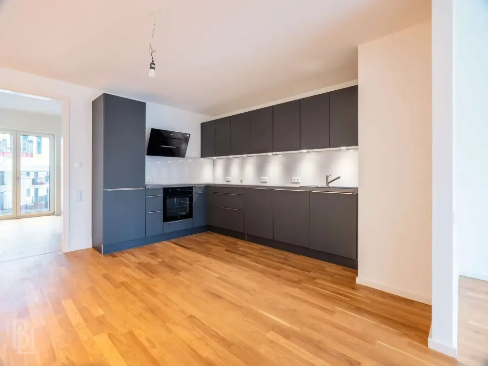Temporäre Vermietung: optimal geschnittene 4-Zimmer-Wohnung mit Charme in begehrter Schöneberg-Lage