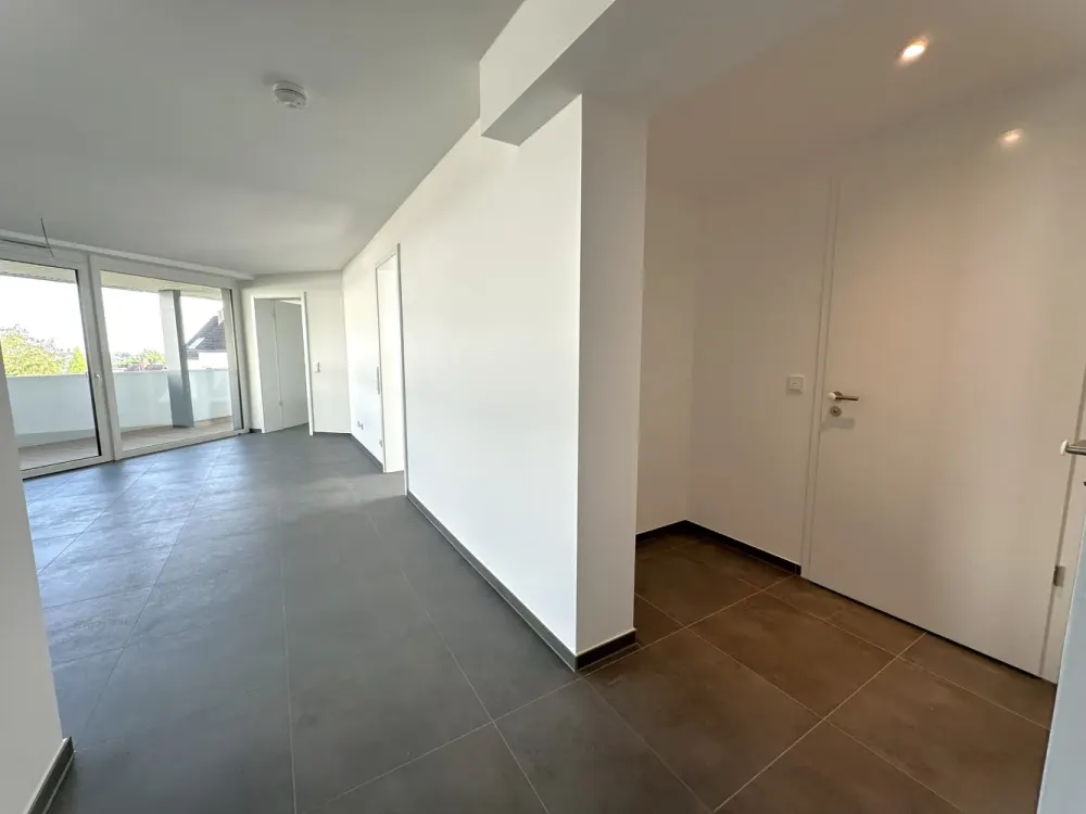 BESTE LAGE AM KAPELLENBERG - ERSTBEZUG, KOMFORTWOHNUNG MIT CONCIERGE & SONNENBALKON