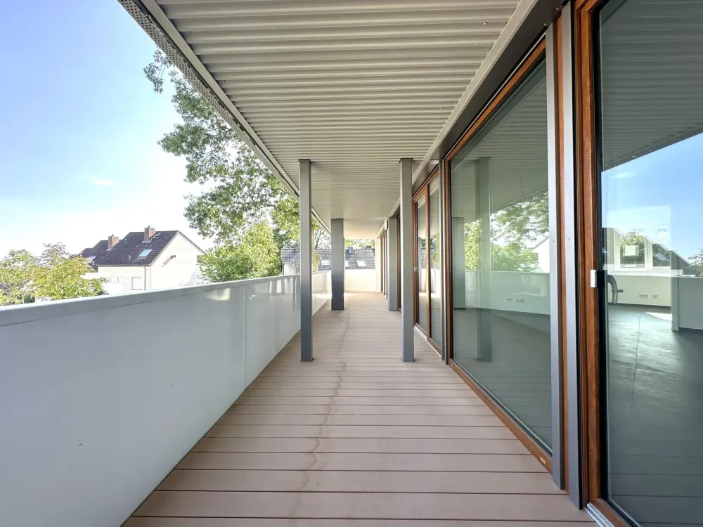 BESTE LAGE AM KAPELLENBERG - ERSTBEZUG, KOMFORTWOHNUNG MIT CONCIERGE & SONNENBALKON