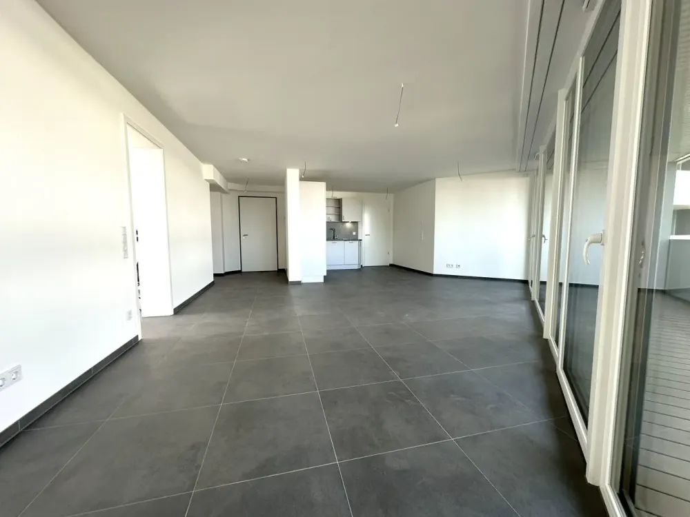 BESTE LAGE AM KAPELLENBERG - ERSTBEZUG, KOMFORTWOHNUNG MIT CONCIERGE & SONNENBALKON