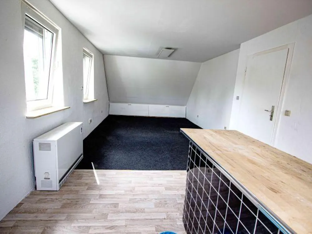 SINGLE DACHWOHNUNG