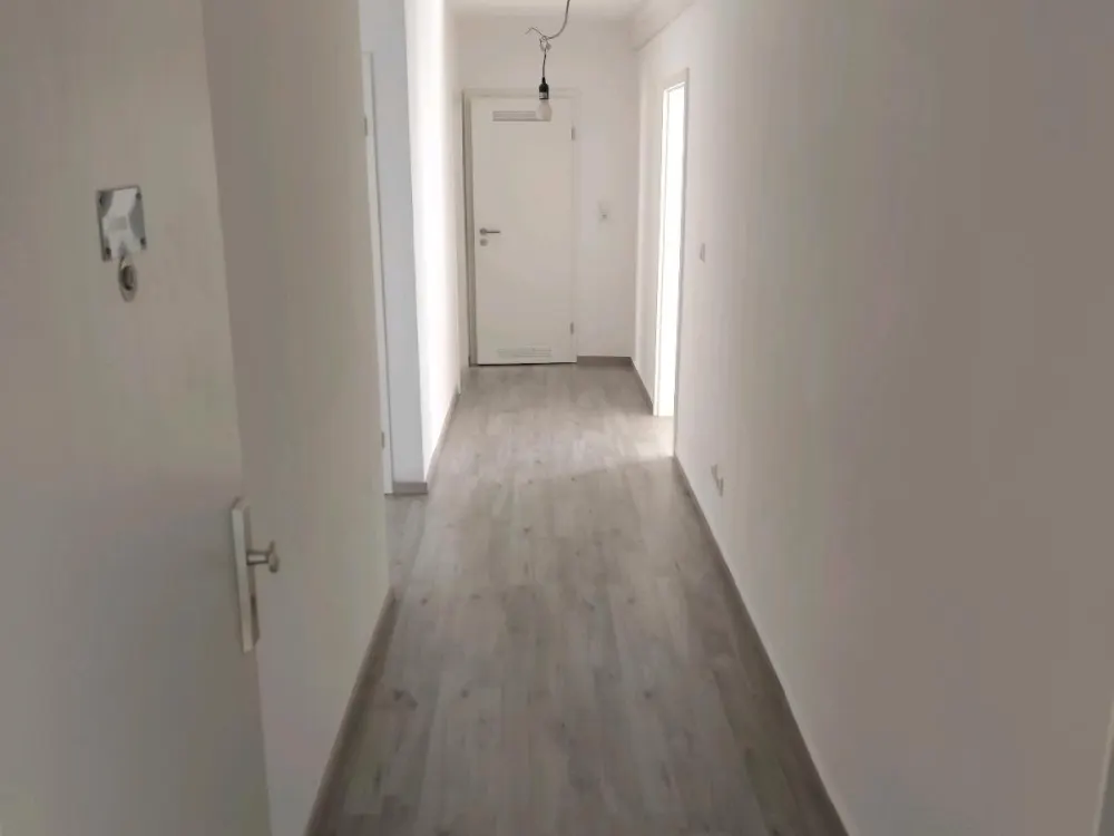 Helle 3 Zimmer Wohnung mit zwei Balkonen