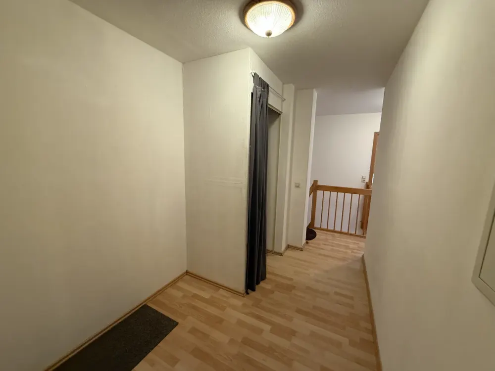 Frisch saniertes Bad! Charmante 2-Zimmer-Maisonette mit TG-Stellplatz in Fürth-Südstadt