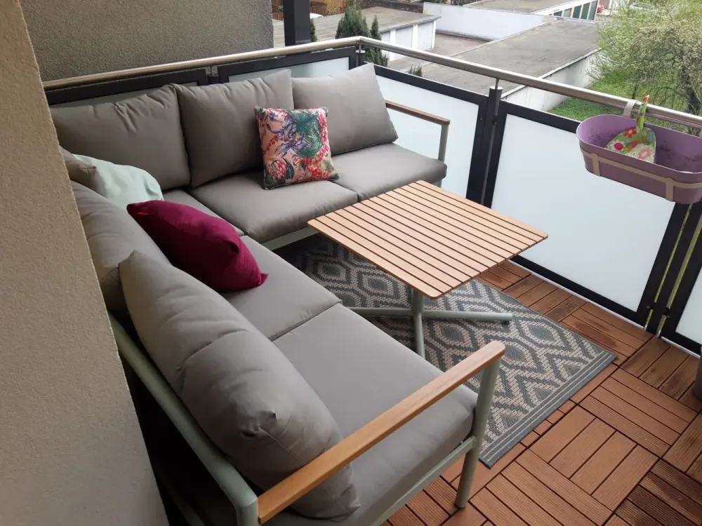 Energetisch sanierte Wohnung mit zwei Zimmern und Balkon in Hannover