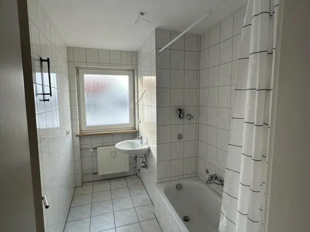 gepflegte 2-Zimmer-Wohnung mit Balkon in Kirchheim