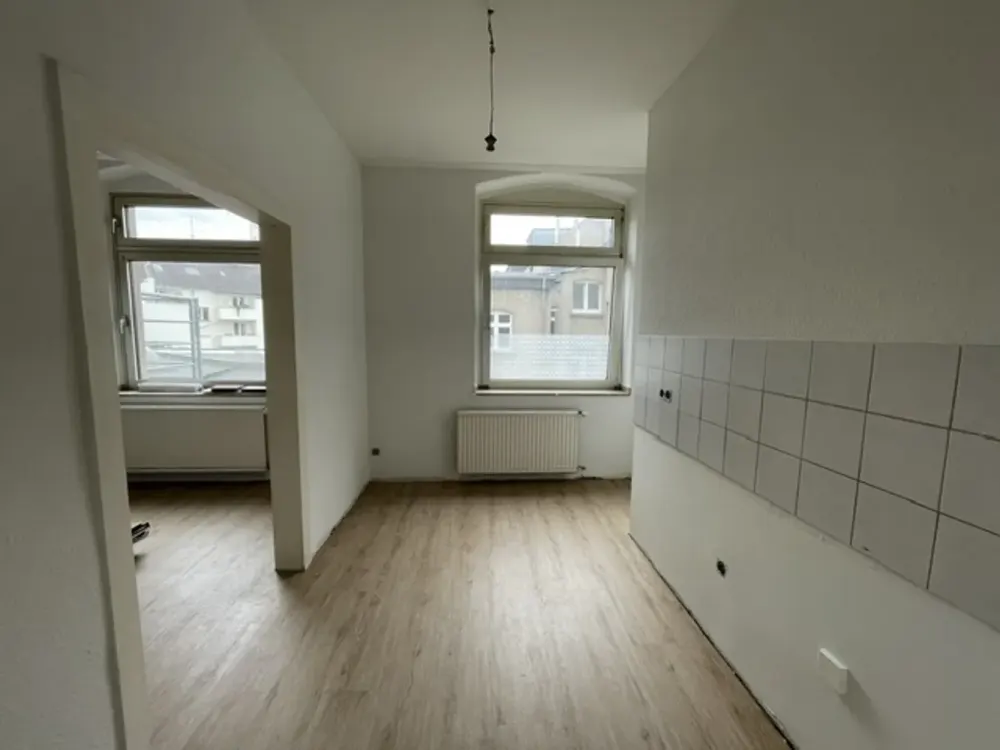 Schöne freundliche 1 1/2 -Zimmer-Wohnung in Düsseldorf