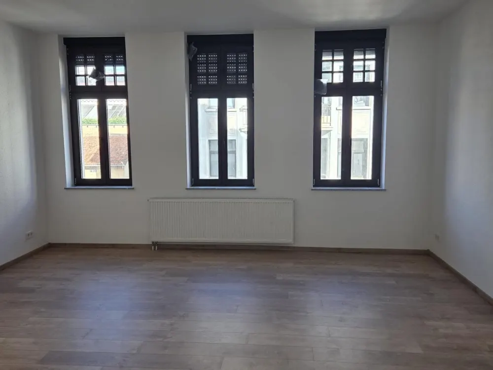 ****KERNSANIERTE WG ZIMMER SULZBACH ****