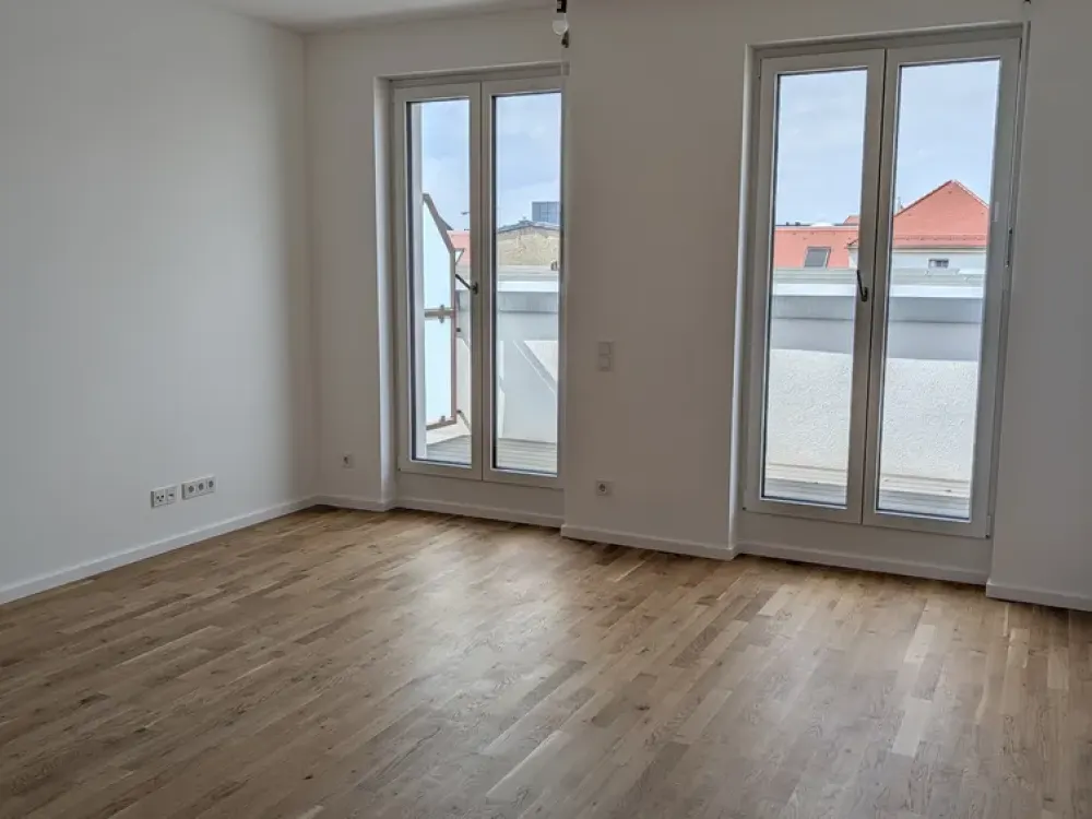 Exclusive 2-Room Apartment with Roof Terrace