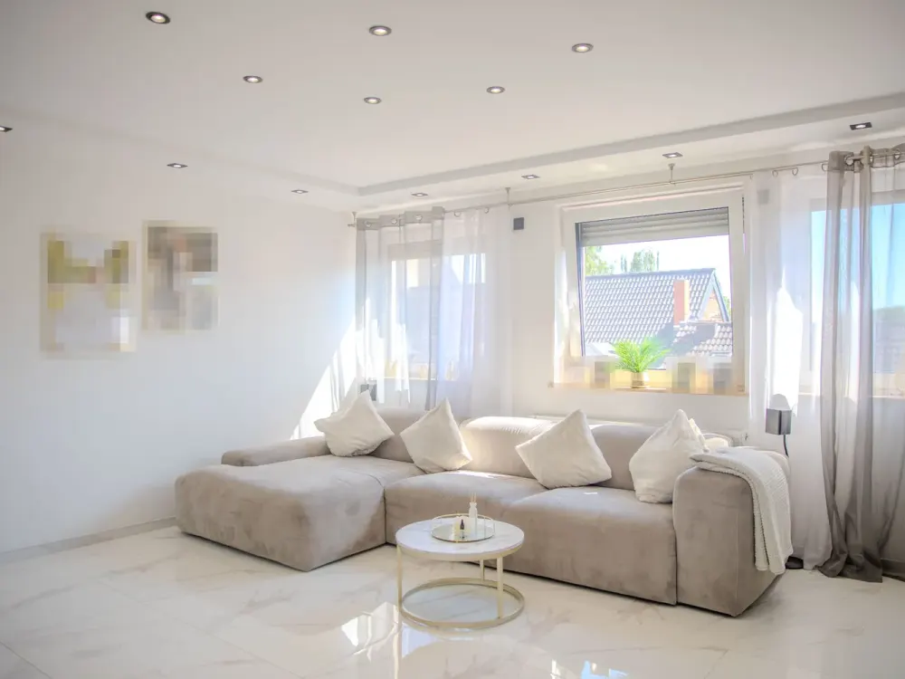 Fully Furnished, Completely Renovated 5-Room Maisonette with 2 Bathrooms, Balcony & Garage
