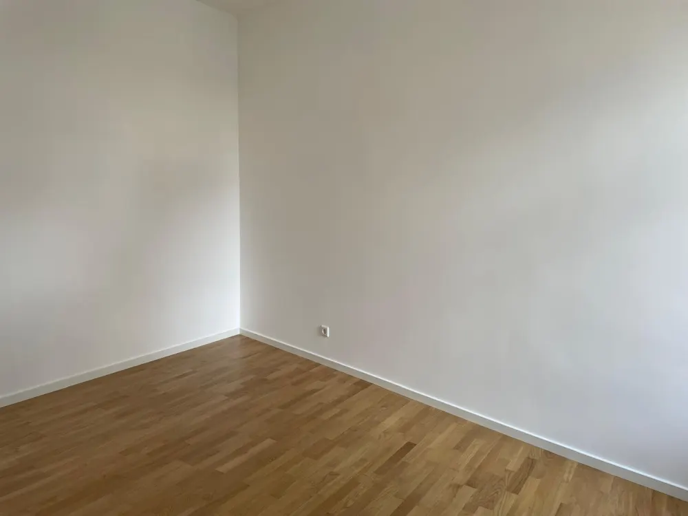 Nachmieter für Moderne 3-Raum Wohnung im EG nach Erstbezug