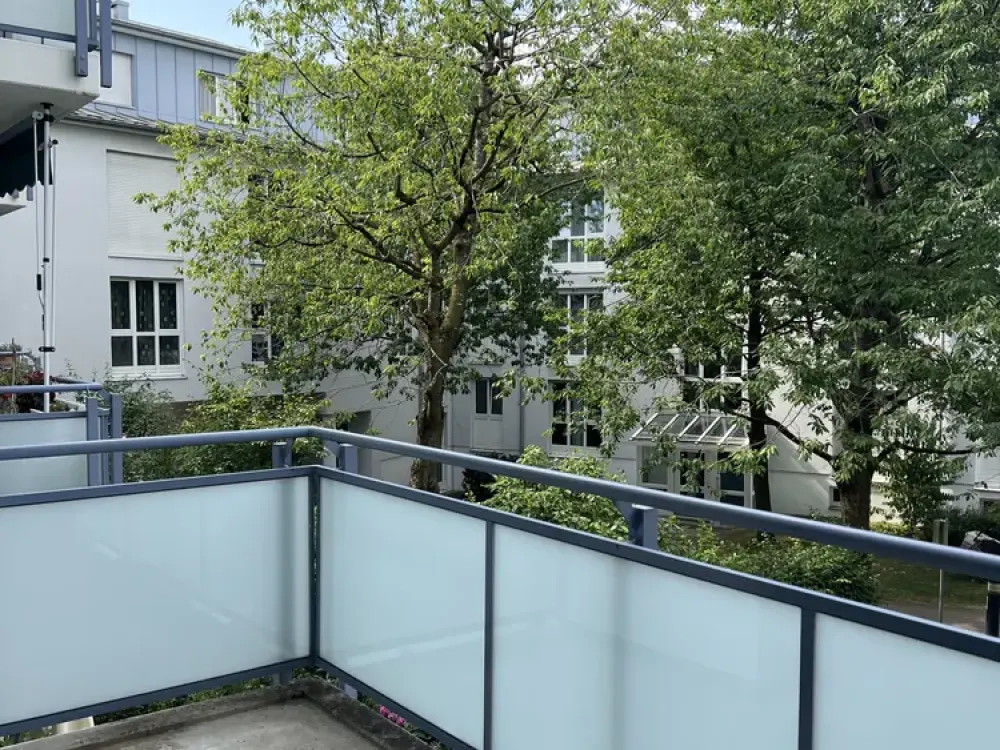 Helle, großzügige 3-Zimmer-Wohnung mit Süd-Westbalkon in ruhiger Wohnanlage zu vermieten