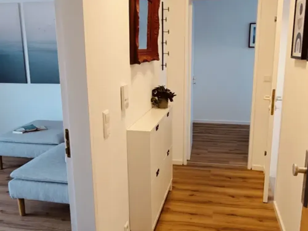 Möblierte 2-Zimmer-Dachgeschosswohnung in Stuttgart Riedenberg