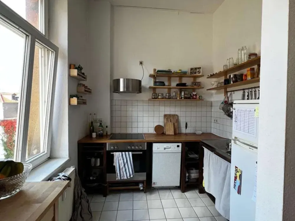 Altbau 2 sep Zimmer KUNSTHOF & ALAUNPARK Balkon, Essküche