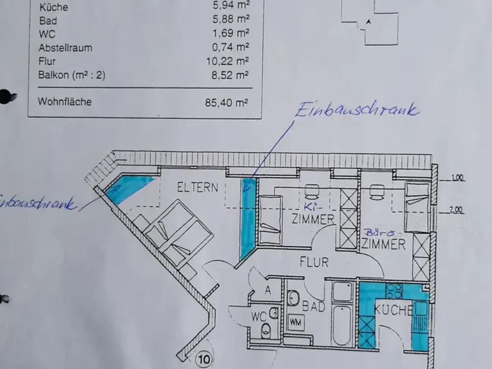 Zentral gelegene 4-Zimmer-Dachgeschosswohnung mit Balkon und Tiefgaragenstellplatz