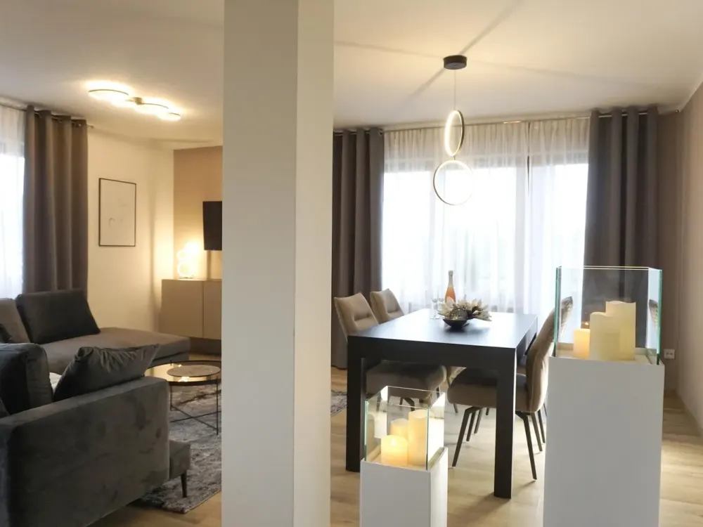 Wohnen auf Zeit: Charmante, voll ausgestattete 2-Zi-Whg mit Balkon (befristet bis 30.04.2027)